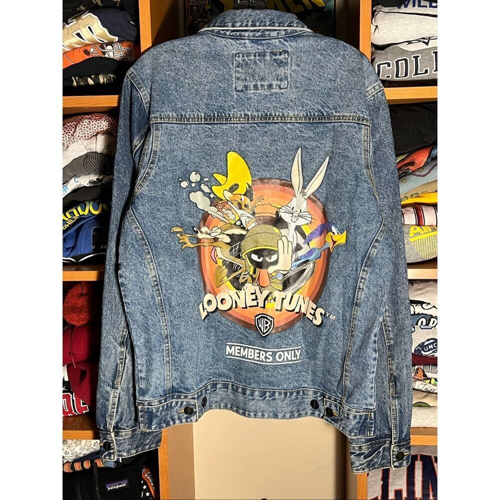 Members Only x Looney Tunes Mens Denim Trucker Jacket
